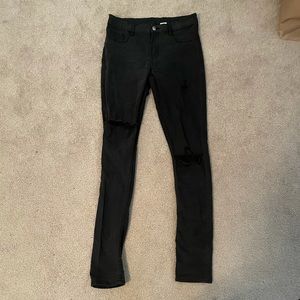 Women’s black jeans